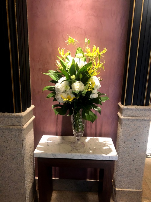 受付のお花【市内配達商品】