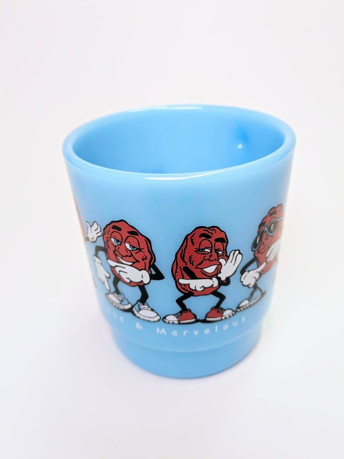 ♧【 California Raisins ( カリフォルニア レーズン ) 】 プラスチック ミルキー STACKING MUG スタッキングマグ コップ〚アメリカン雑貨 アメトイ〛