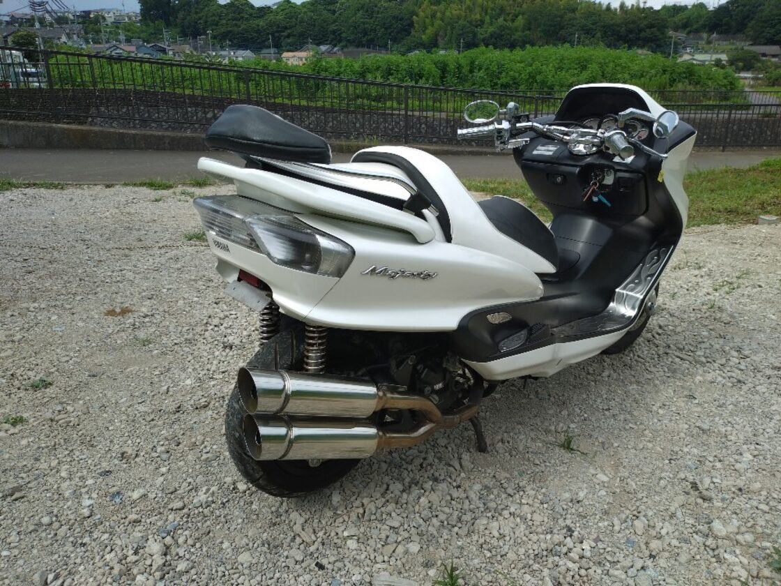 ヤマハ マジェスティ250C 人気の白 プチカスタム 20000km | PAY ID