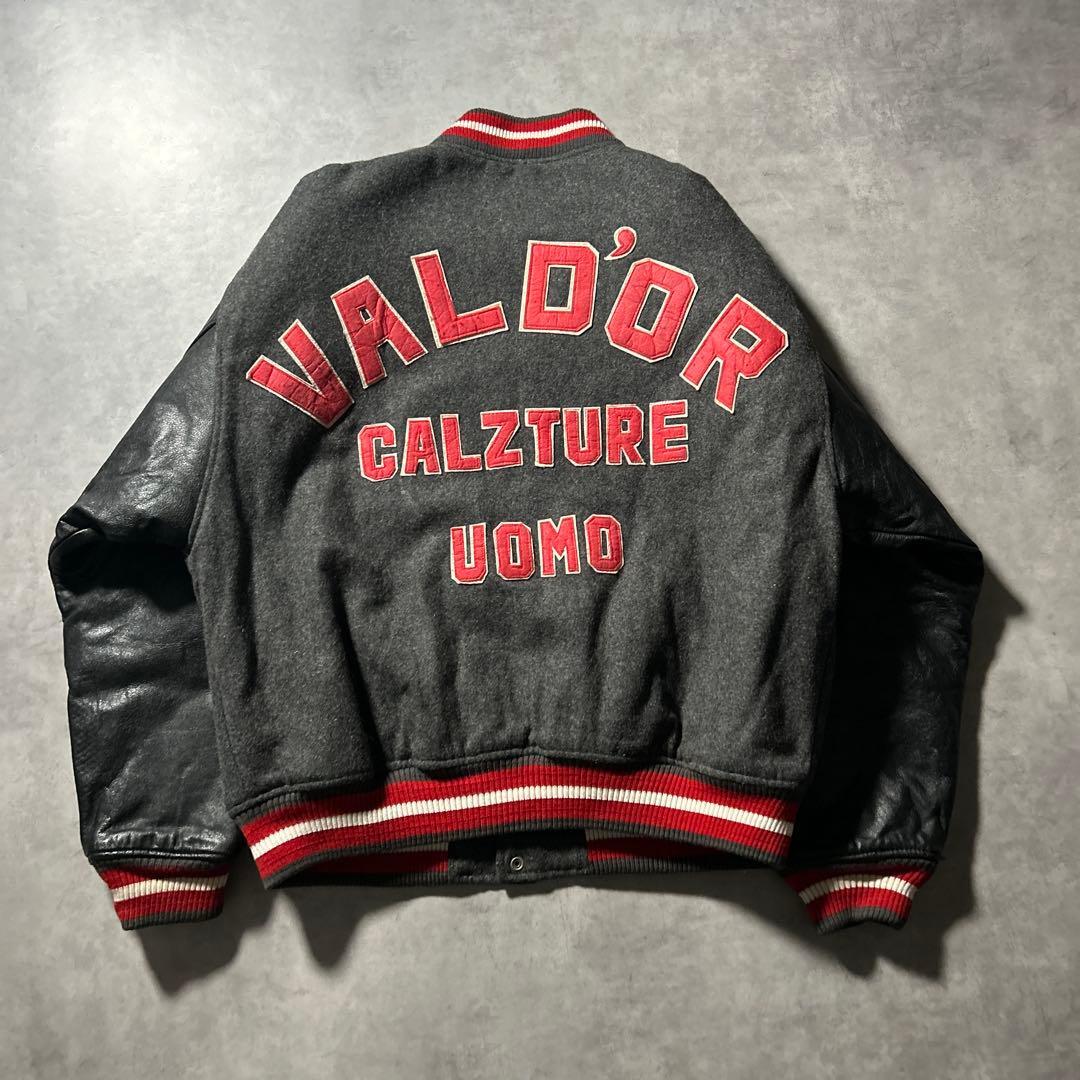 【NA】VALDORヴィンテージ ワッペン カレッジロゴ レザー スタジャン NA】VALDORヴィンテージ ワッペン カレッジロゴ レザー スタジャン