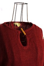 Native design knit top