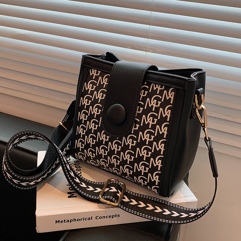 ハンドバッグ メッセンジャーバッグ ワイドショルダー Tiancai_Wing_Bag11240101636