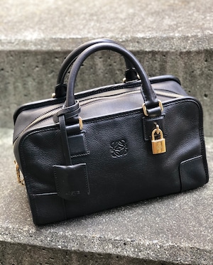 LOEWE ロエベ　アマソナ　28　アナグラム型押し　カデナ　エンボスレザー　ミニボストン　ハンドバッグ　ブラック　vintage　ヴィンテージ　frrmrz