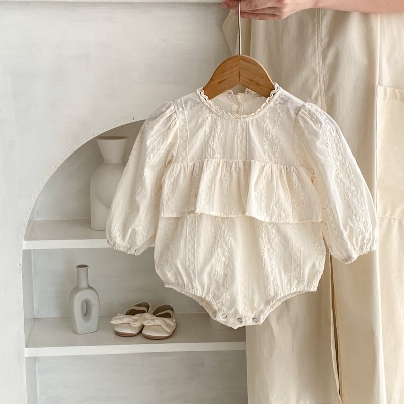 【BABY】秋新作 フリルレースロンパース
