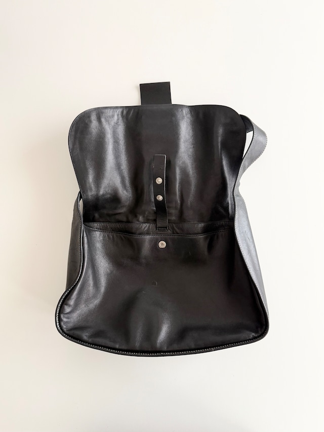 FW2001 PRADA LEATHER SHOULDER BAG