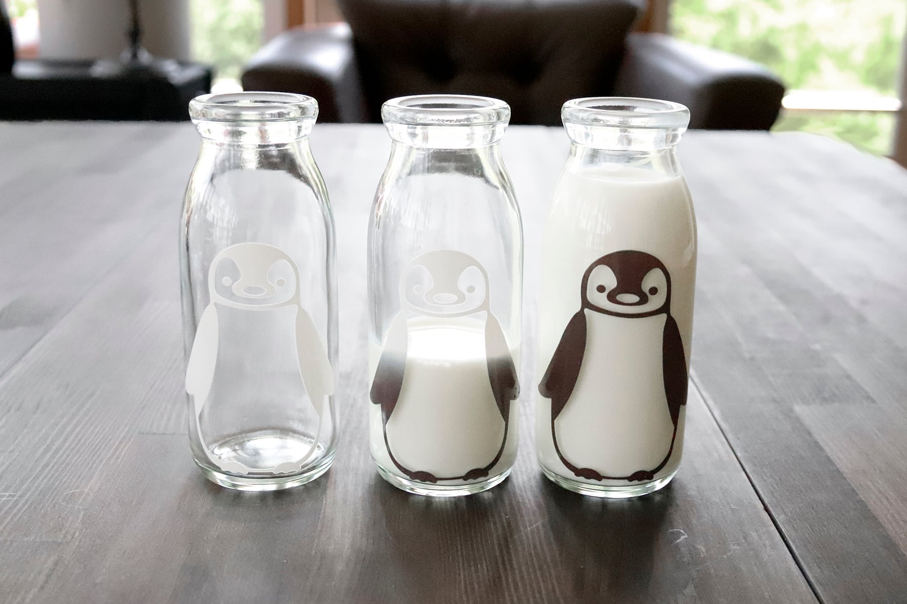 Cg 0102s 冷感ミルクボトル牛乳スマイルグラス ペンペン パンダ君 子供 笑顔 牛乳 着せ替え ボトル ペンギン パンダ 動物 丸モ高木陶器 オンラインショップ 温度をデザインに