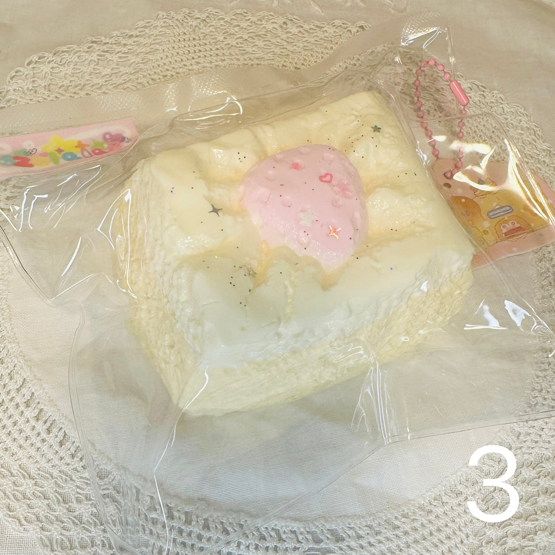 August 3層トースト スクイーズ | Komugi Squishy
