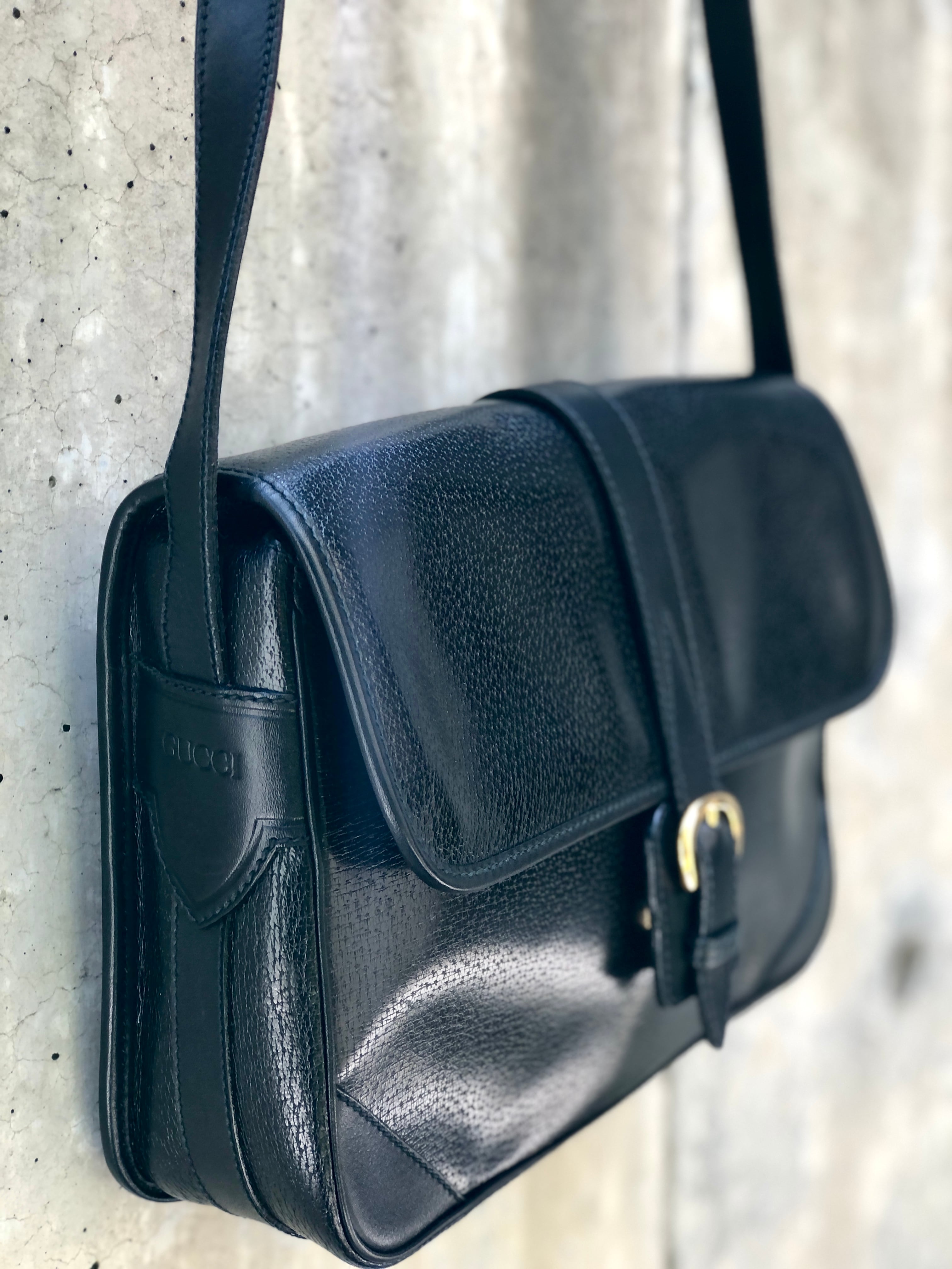 GUCCI グッチ フロントベルト レザー クロスボディ ショルダーバッグ