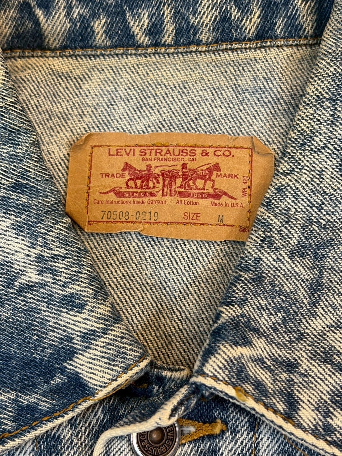 VINTAGE 80's LEVI'S 70508 CHEMICAL WASH DENIM JACKET | vintage