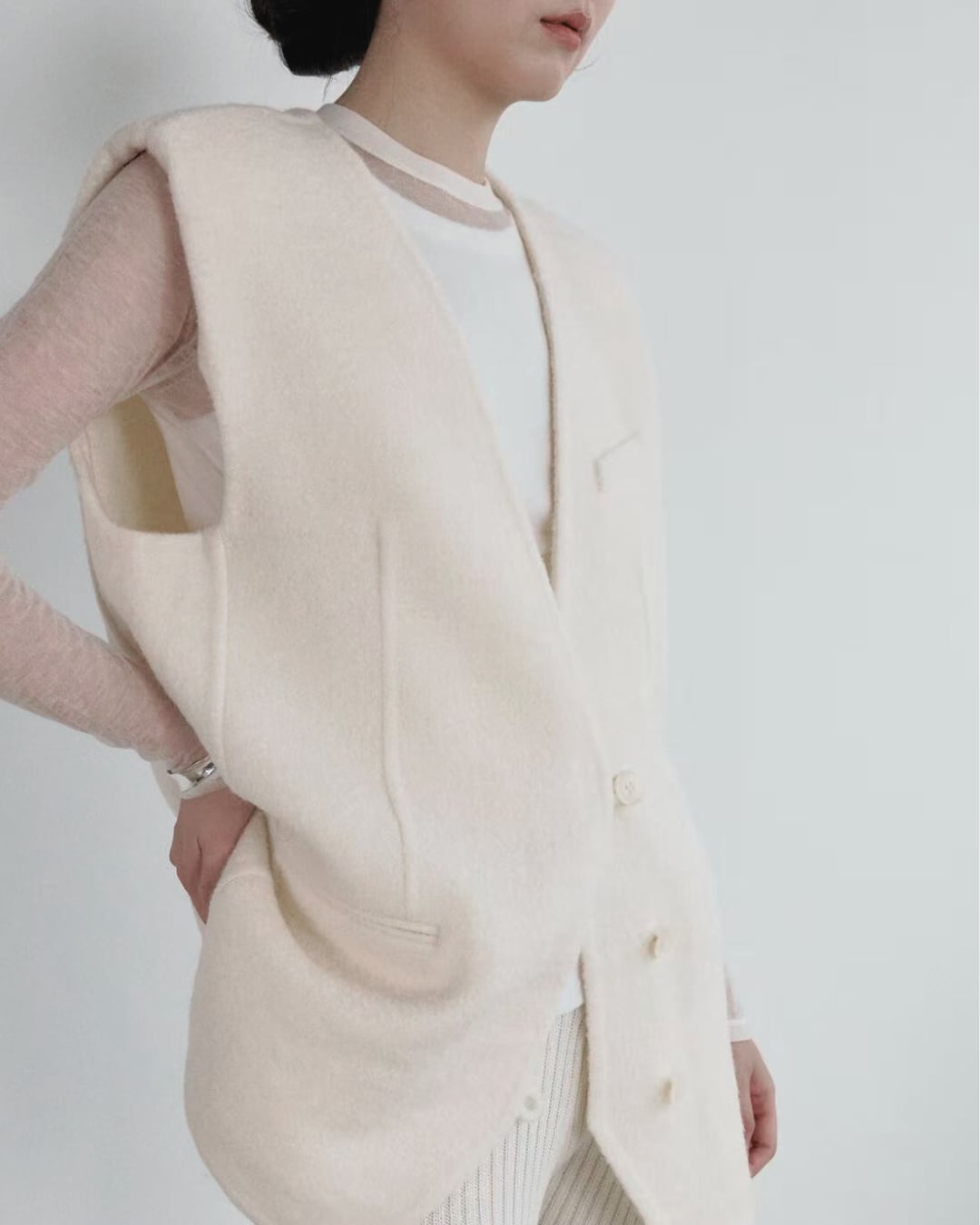 WOOL ALPACA V-NECK VEST