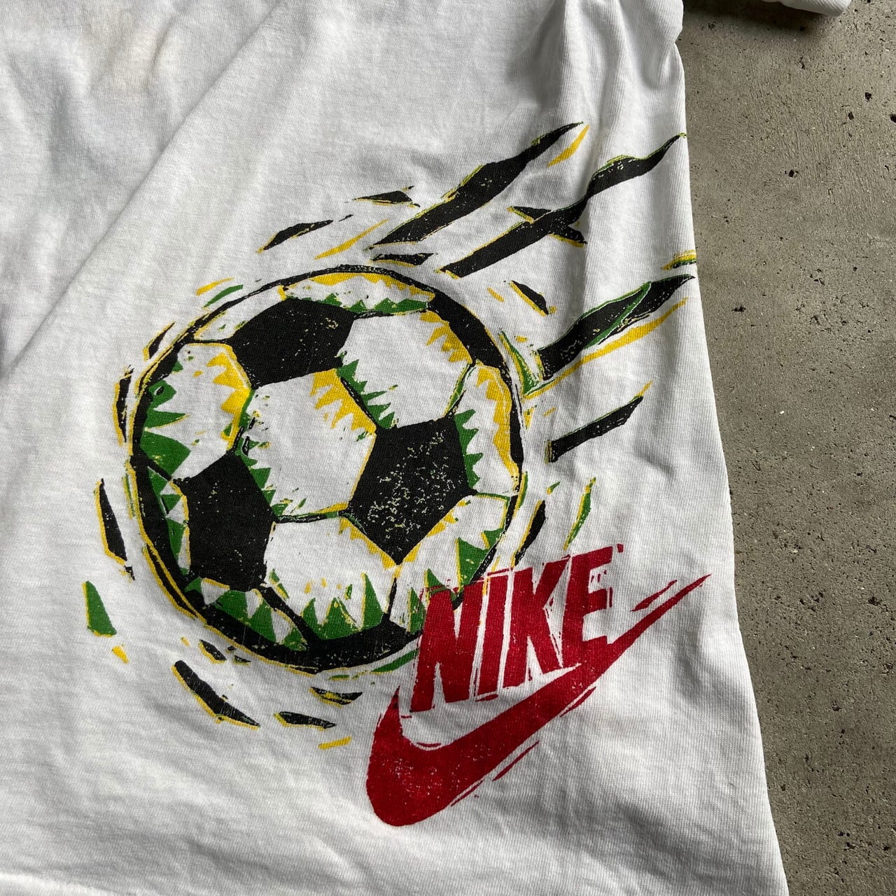 ナイキ キッズ Tシャツ サッカー - ウェア