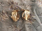 Vintage gold reaf earring