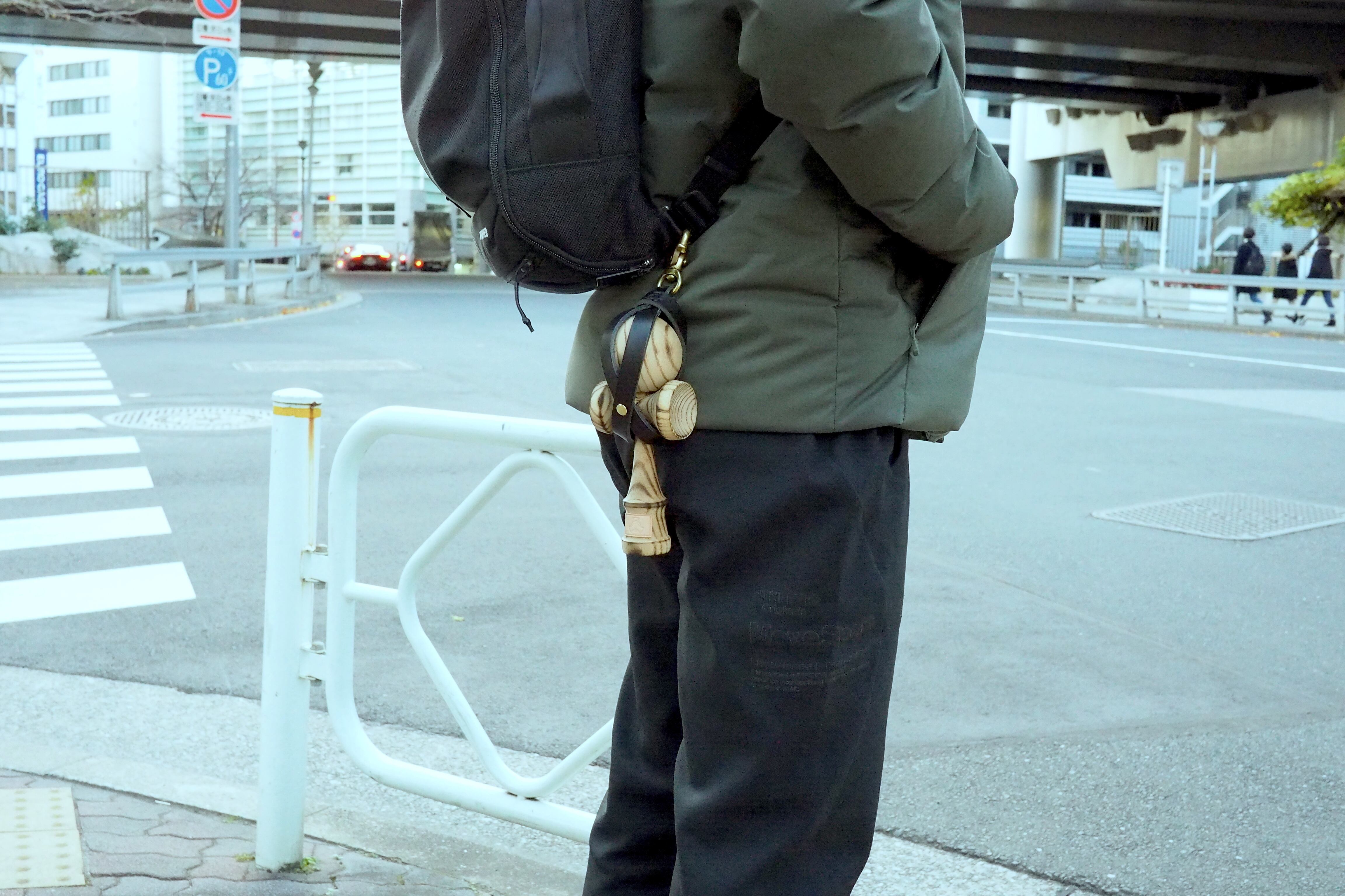 blackmeansのレザーけん玉入れアクセサリー KENDAMA HOLDER / けん玉ホルダー ブラック / 栃木レザー 使用 | TOKYO