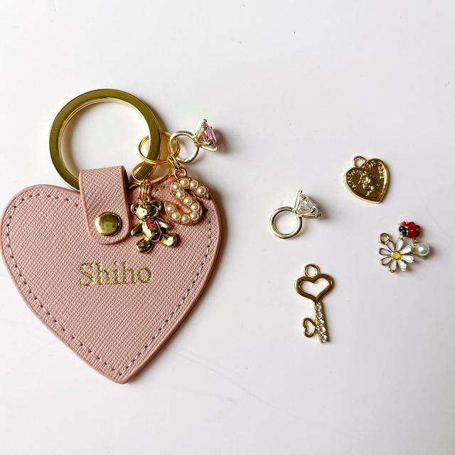 パールイニシャルチャームCOLORFUL HEART KEY RING