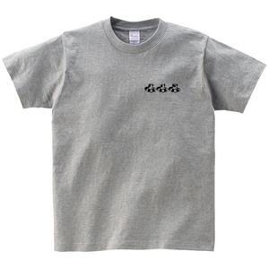 三つ子のパグ 海水浴 Tシャツ dog86 海 夏休み 犬 ブヒ ゆるい 手描きイラスト パグ 犬好き 犬服