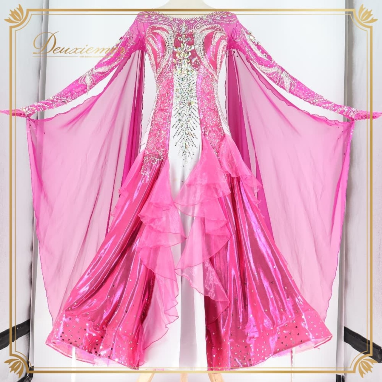 社交ダンス 衣装 タカダンス TAKA DANCE スタンダードドレス ワンピース ドレス ホワイト系 ピンク系 白 ピンク フロート レース デモ 競技 ダンス パーティ 発表会 豪華 ゴージャス 華やか キラキラ ラインストーン エレガント 競技用 デモ用 発表会用 舞台衣装 華やかドレス 豪華ドレス ダンスパーティ