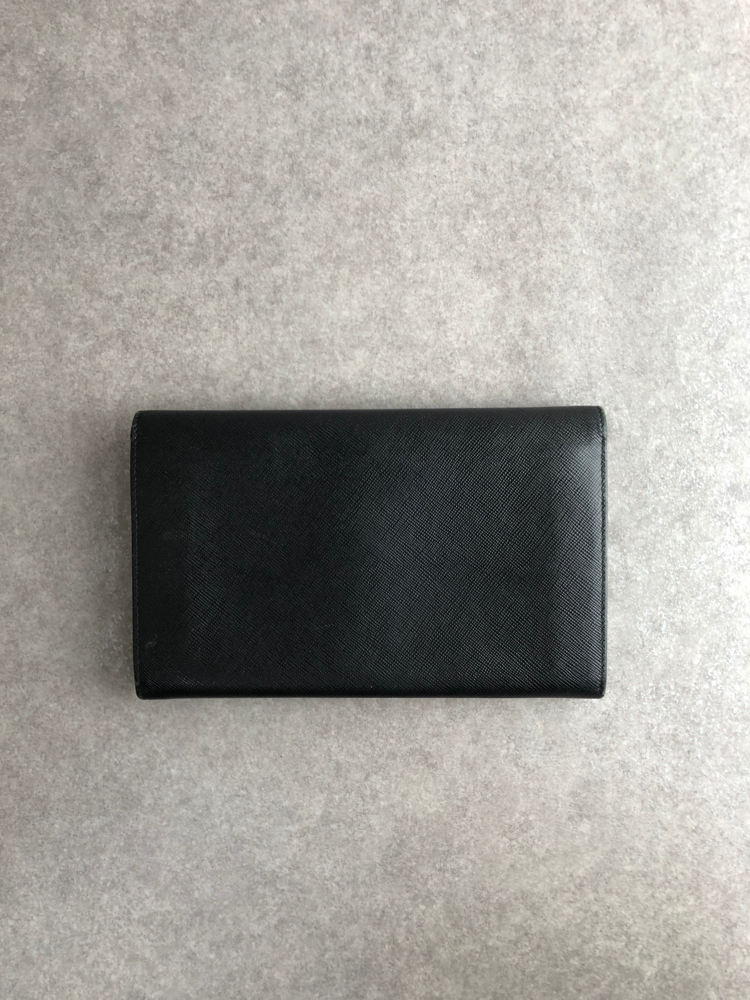 PRADA プラダ 財布 ブラック トライアングルロゴ サフィアーノレザー 2