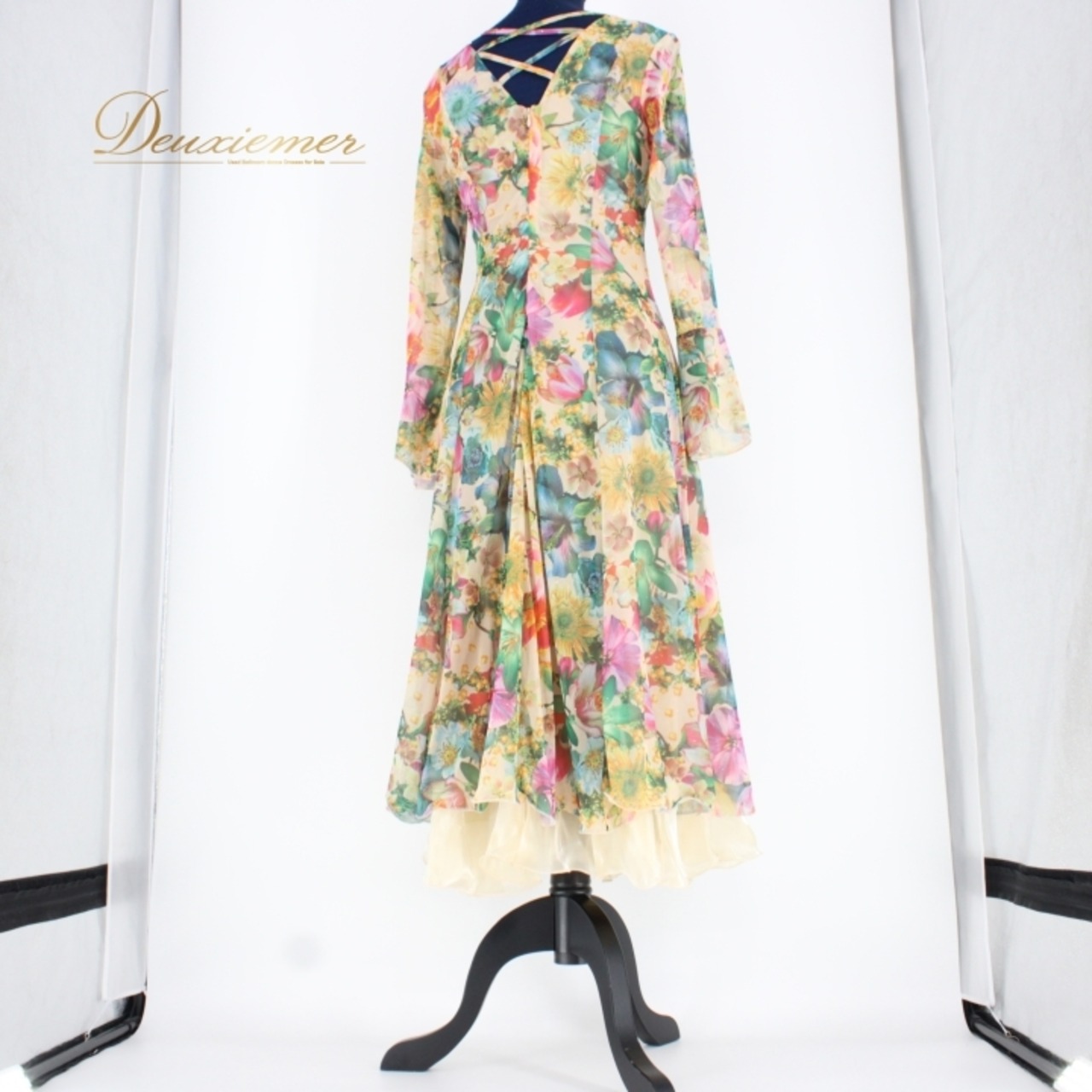 社交ダンス 衣装 スタンダード ドレス ワンピース レッスンウェア パーティ衣装 女性用 オールシーズン 花柄 ICHIOKU イチオク イエロー系 グリーン系 ピンク系 レッド系 カラフル フラワー デザイン 伸縮性 おしゃれ 上品 トレンド お出かけ 結婚式 体型カバー フレンチスリーブ ジャージー素材 軽量 ゆったり おすすめ 通年用 スポーティ エレガント パーティー用 若者 女性向け