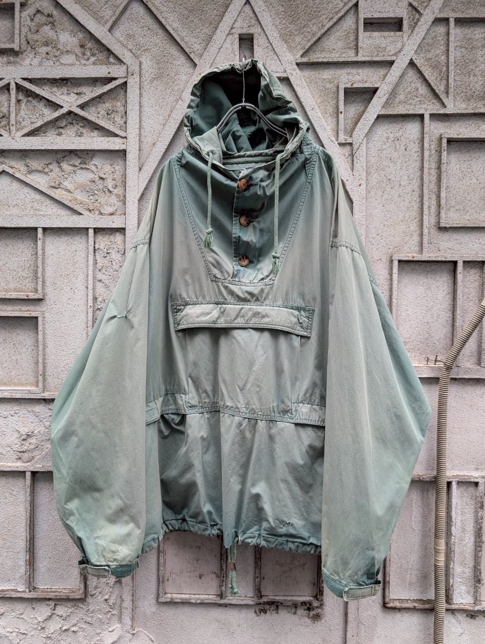 "GAP" fade anorak jacket