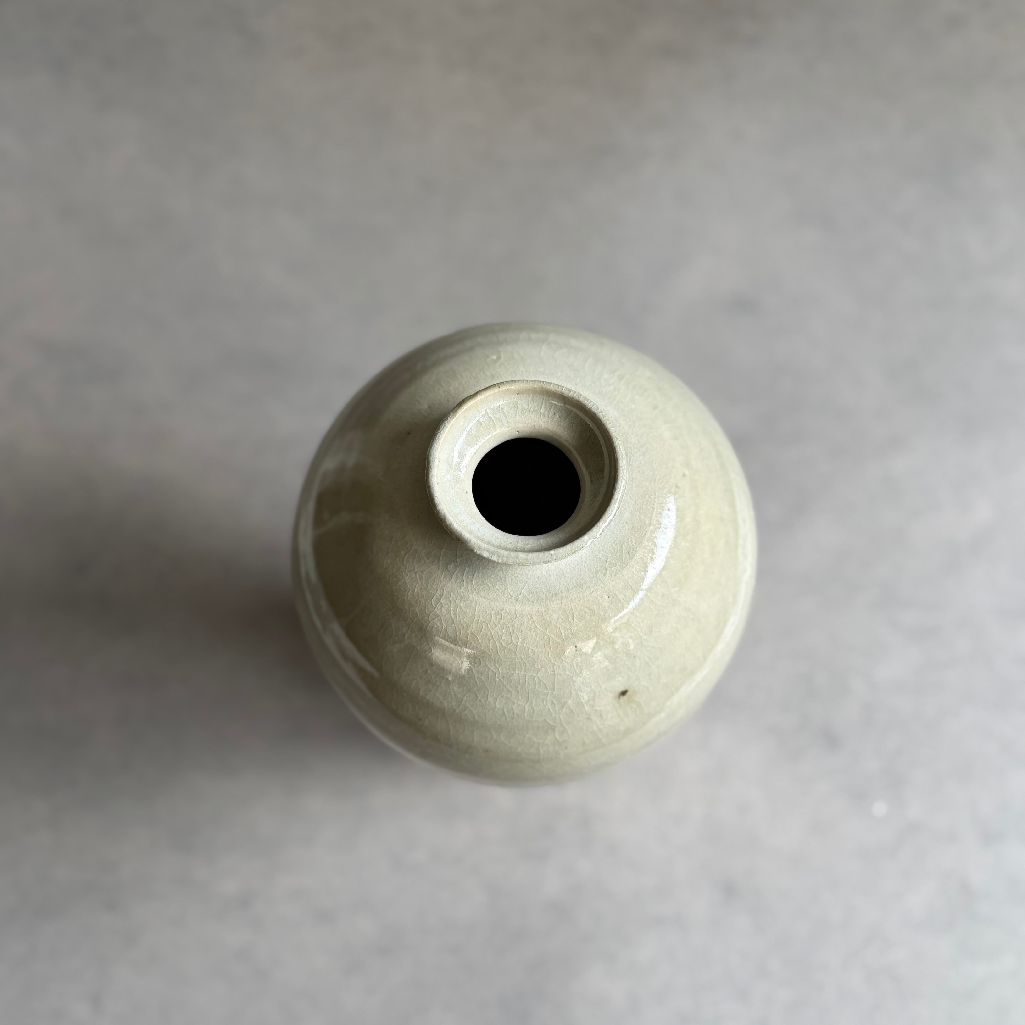 日高伸治 青白磁 梅瓶 | gallery 一白