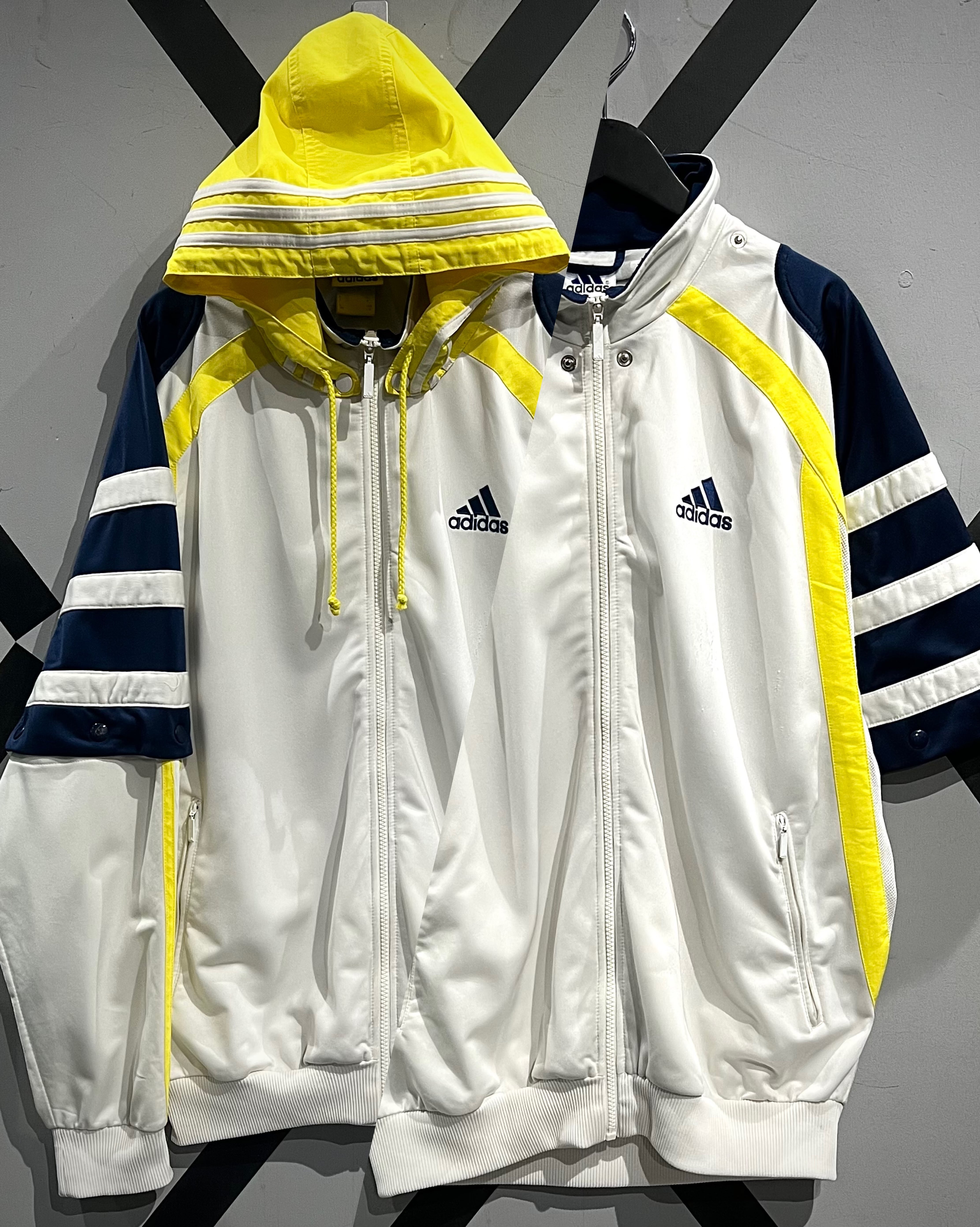X VINTAGE】90's “adidas” Detachable Gimmick Vintage Hooded Track
