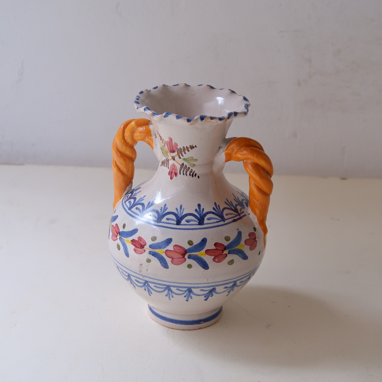 ねじねじ耳の花瓶