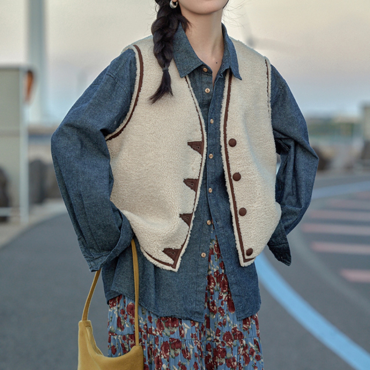 reversible piping boa vest J00138