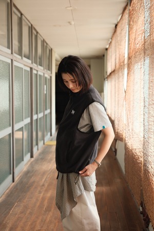 NEVER WASTED / 200century VEST / BLACK