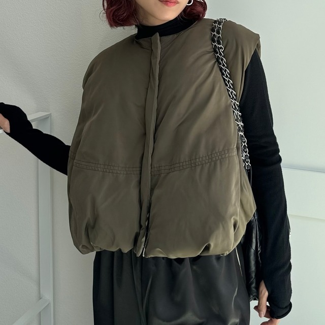 ノーカラーマットファイバーダウンvest/オリーブ