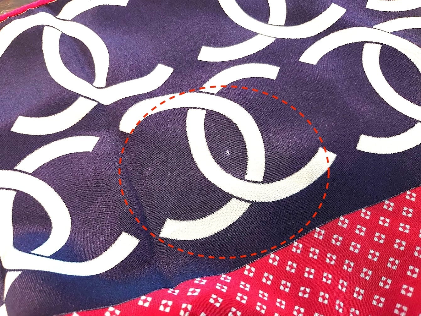 SALE！】CHANEL シャネル スカーフ ココマーク 小紋柄 シルク100  