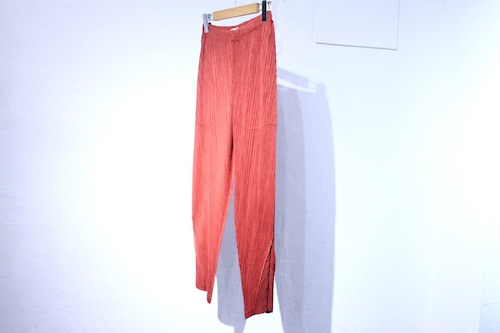 PLEATS PLEASE "ISSEY MIYAKE"