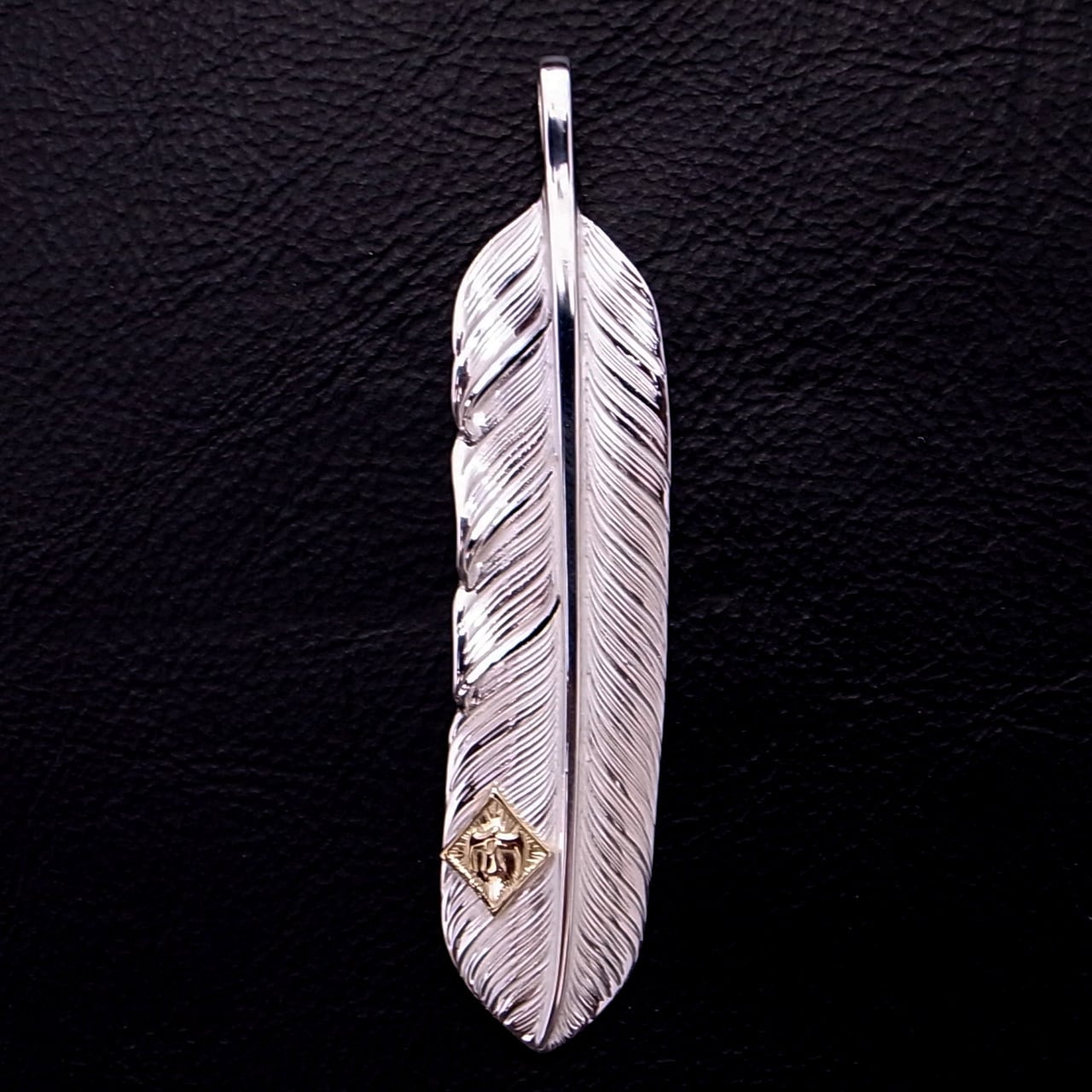 鷲見太郎 TAROWASHIMI L flight feather TARO WASHIMI : L FLIGHT FEATHER 01 - G002 | Gusset