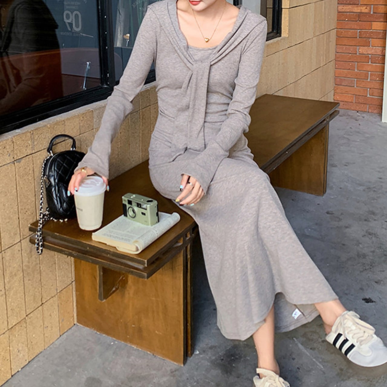 Shawl-collar knit dress S1979