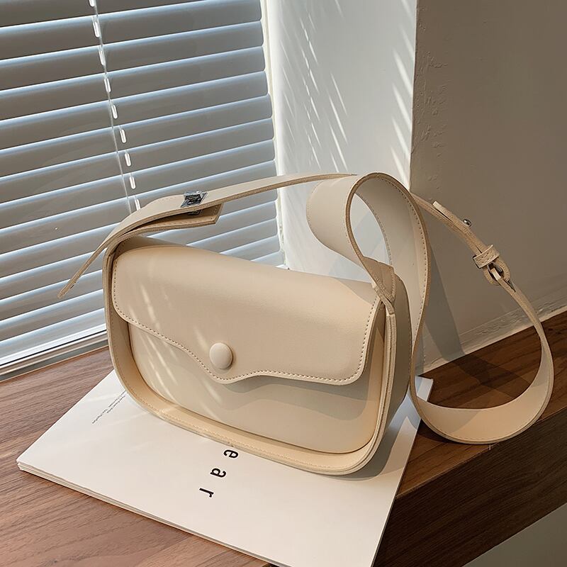 スクウェア メッセンジャーバッグ Tiancai_Wing_Bag18211869423