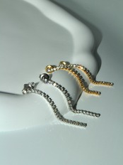 Cube zirconia pierce