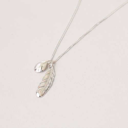 HRP080VR / New leaf feather necklace