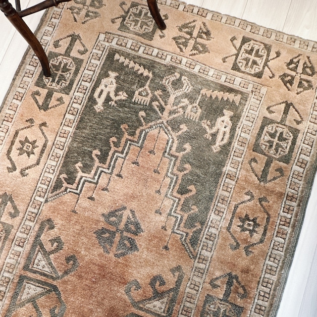トルコ ヴィンテージラグ TR047 | ウシャク | 104cm × 219cm