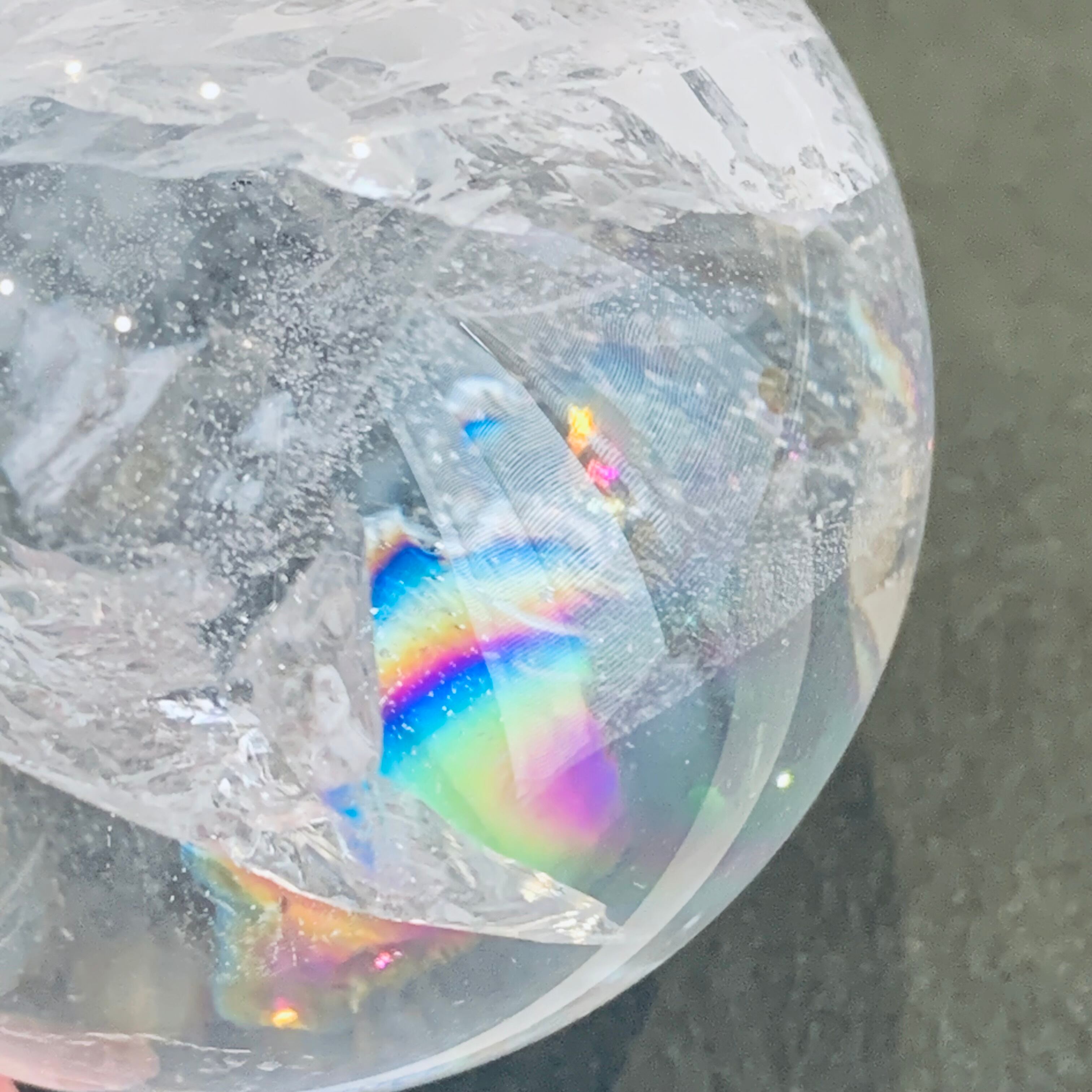 アゼツライトスフィア　虹水晶　レインボークォーツ　置物　開運　49ミリ A3 アゼツライトスフィア 虹水晶 レインボークォーツ 置物 開運 49ミリ A3