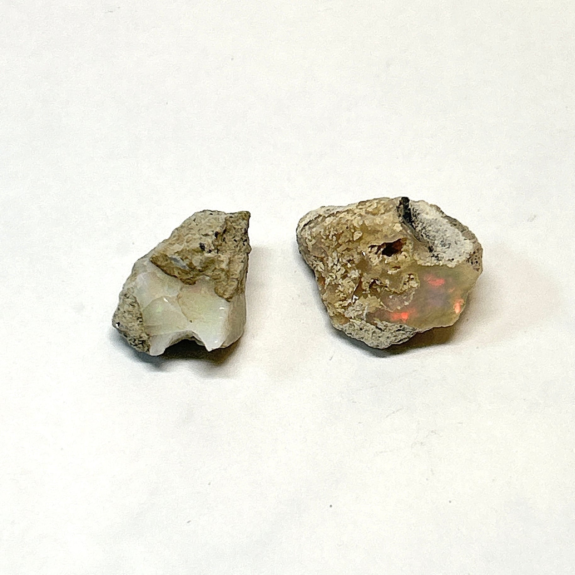 101369】オパール 原石 遊色 Opal エチオピア 天然石 クリスタル