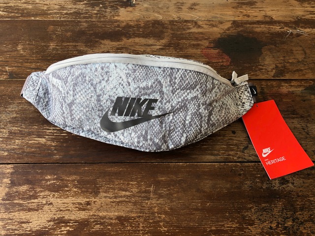 NIKE HERITAGE HIP PACK (SNAKE)