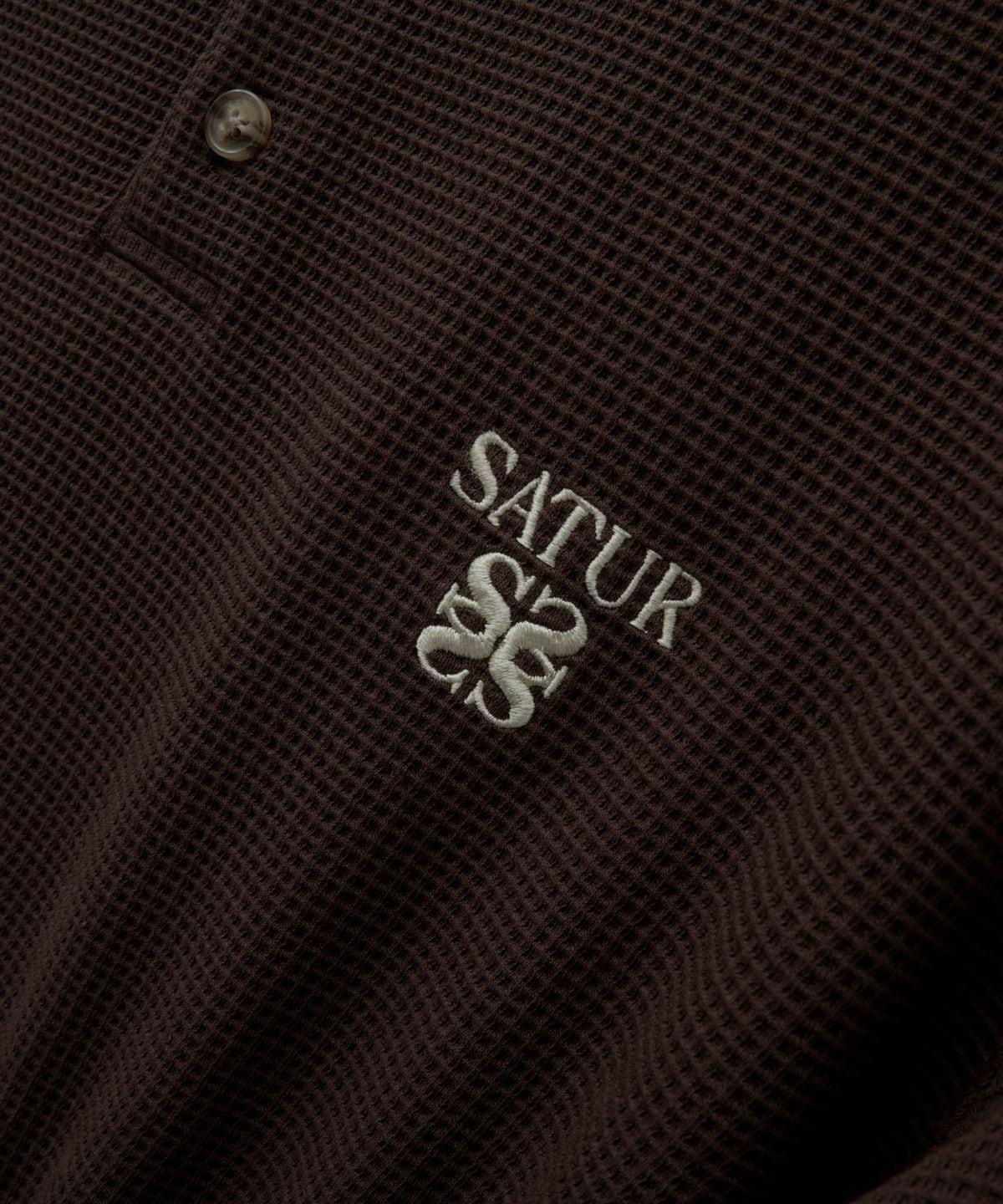 在庫少なめ！☆RIIZE アントン 着用！！【SATUR】Waffle Henry Neck T