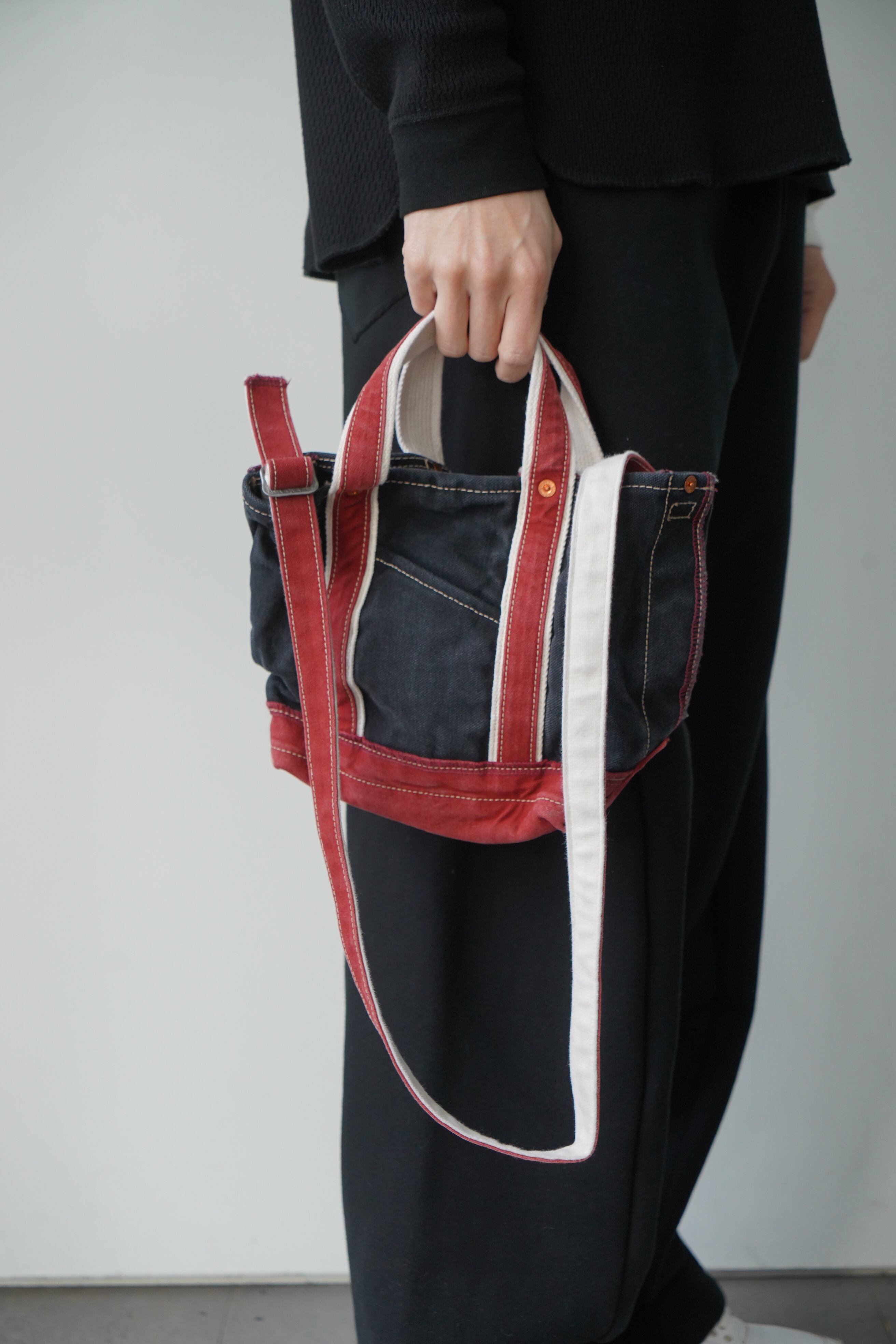 NICENESS / M.LESH | LiNN