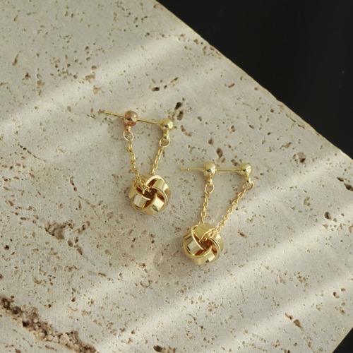 【チェーンドロップデザインピアス 】P02493