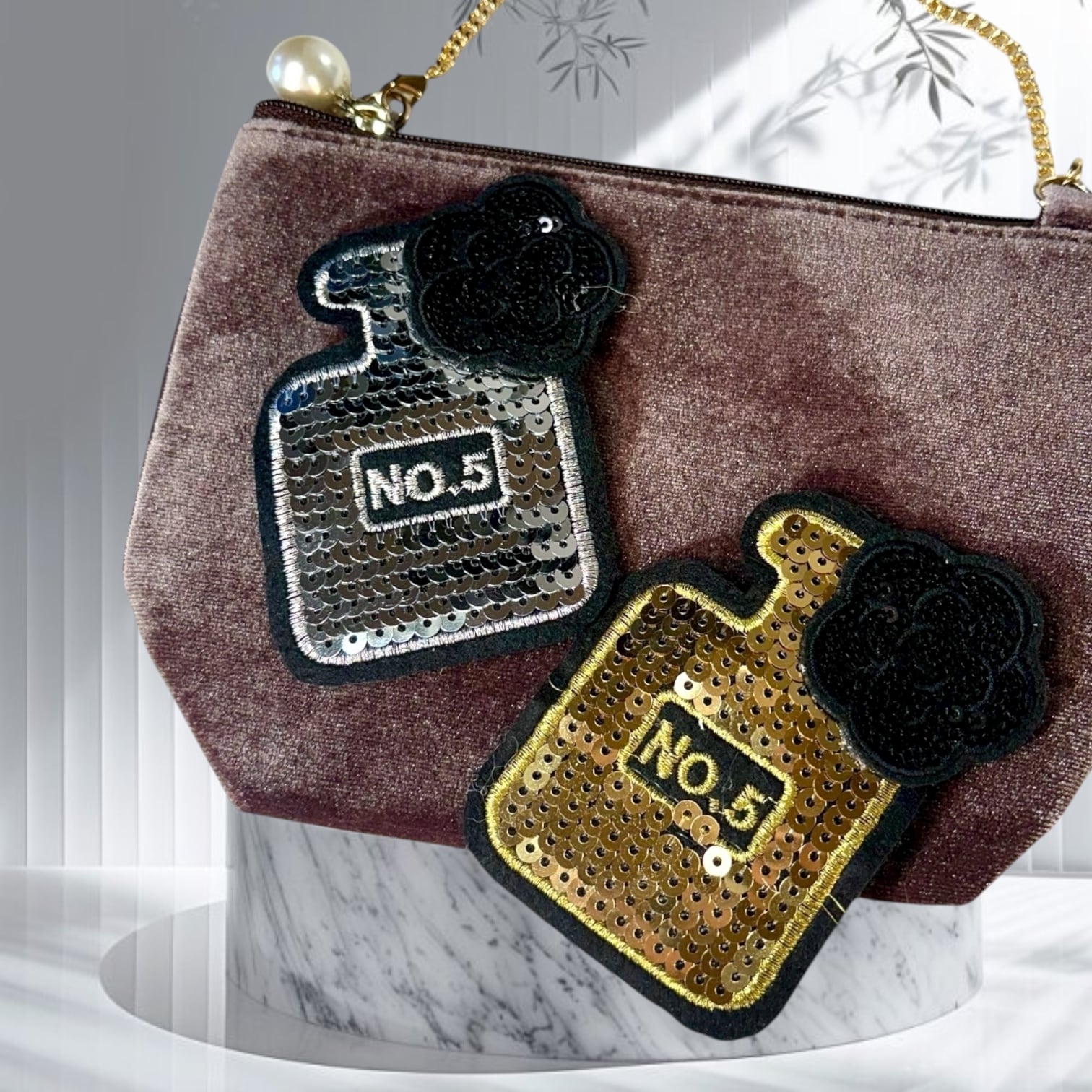 CLOSE SALE★☆br0109 カメリア付NO.5パフュームブローチ