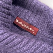 カシミヤ100% Clothing Collection クロージング コレクション サイトボタン付き タートルネック カシミア ニット セーター サイズ M /レディース/パープル系
