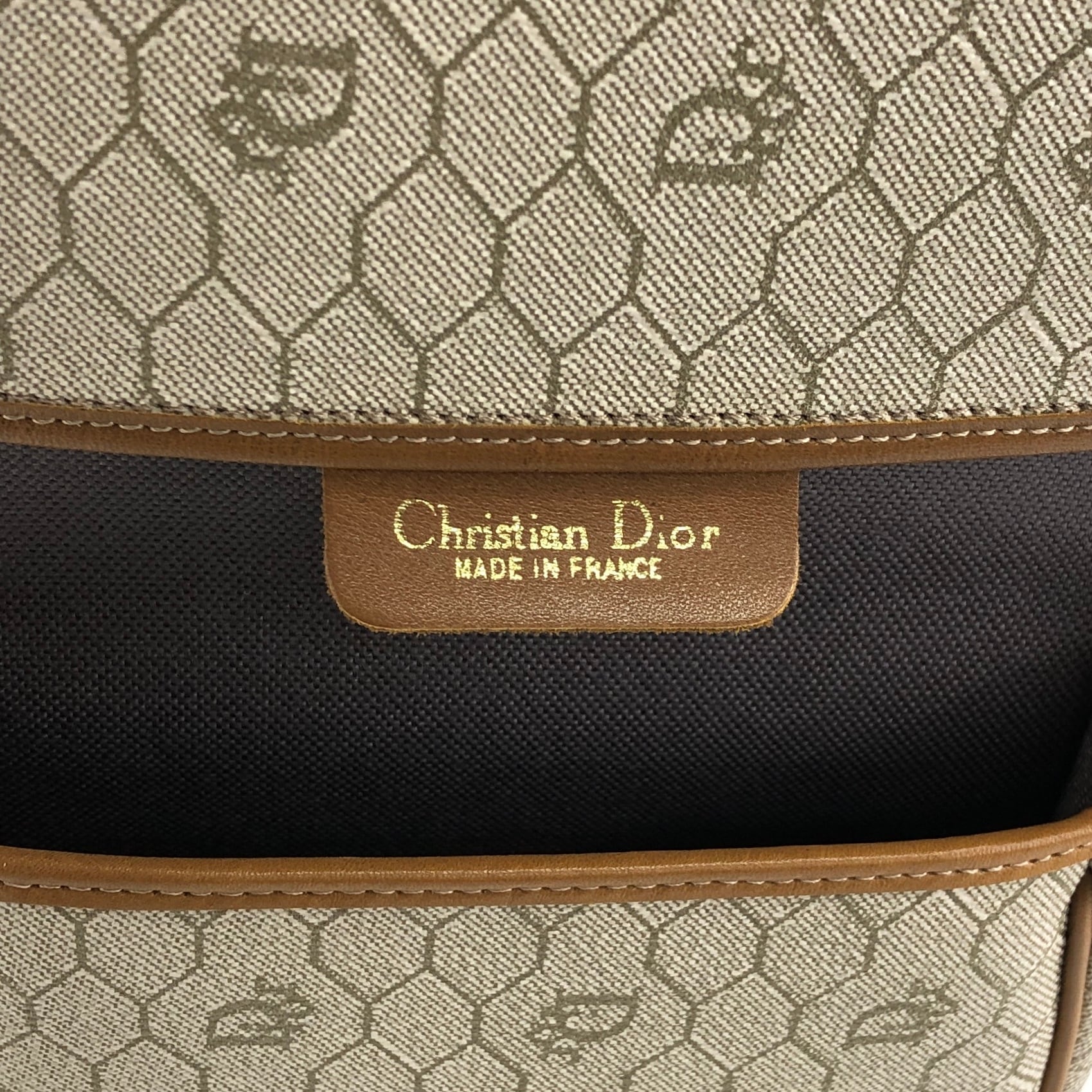 Christian Dior クリスチャン ディオール ハニカム柄 ショルダーバッグ