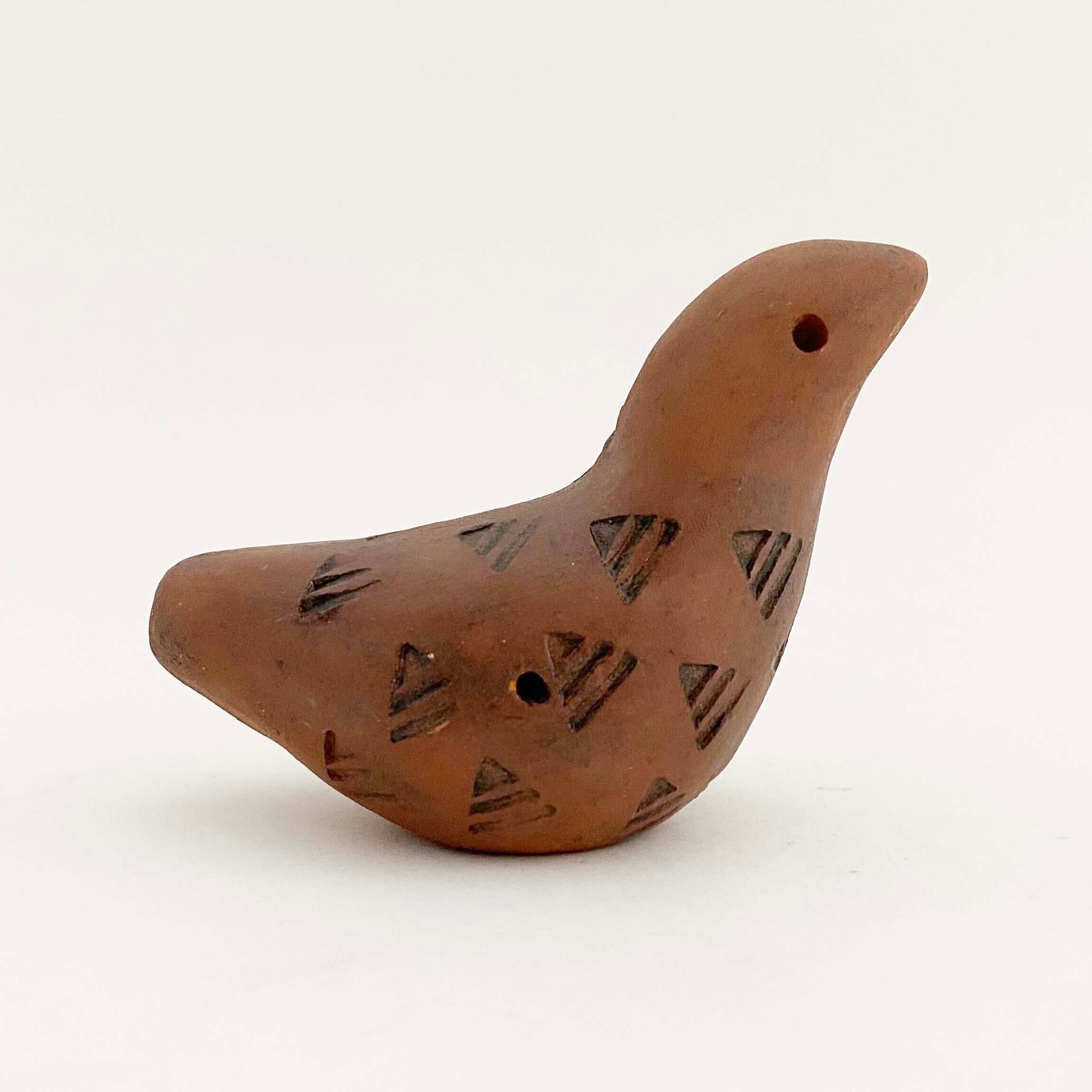 バルトの土人形（素焼きの鳥笛）ライヴォさん作