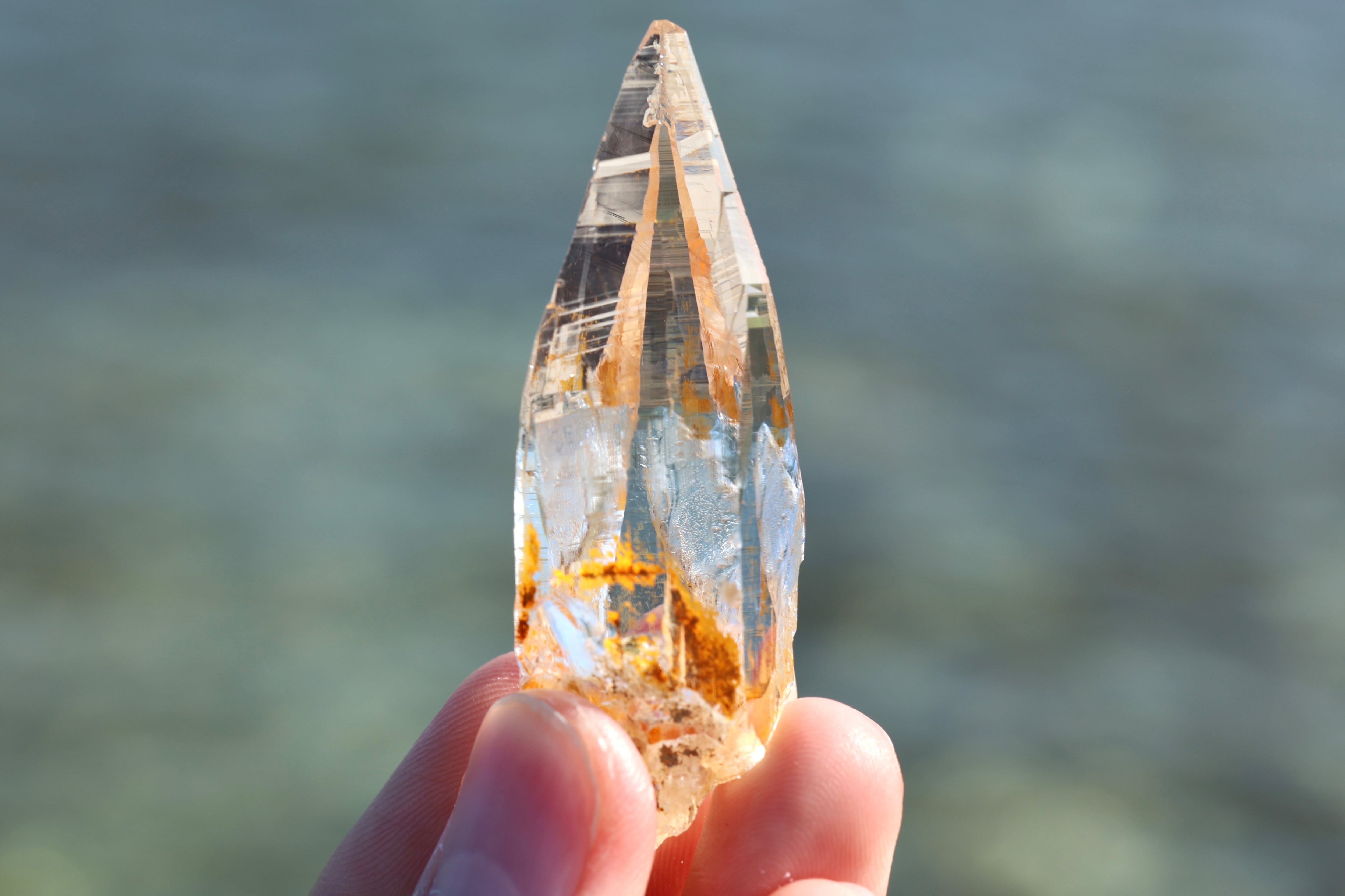 ヒマラヤ水晶 ガネーシュヒマール産 | 石垣島の夜光貝アクセサリーと