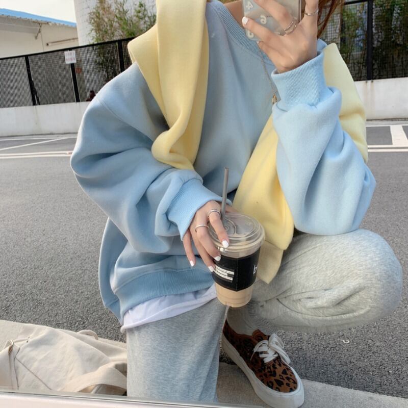 スウェット ベルベットルーズグレーラウンドネックプルオーバー ブラウス オータムウィンター 秋物 冬物 Oネック ブラックストロベリース92624807211