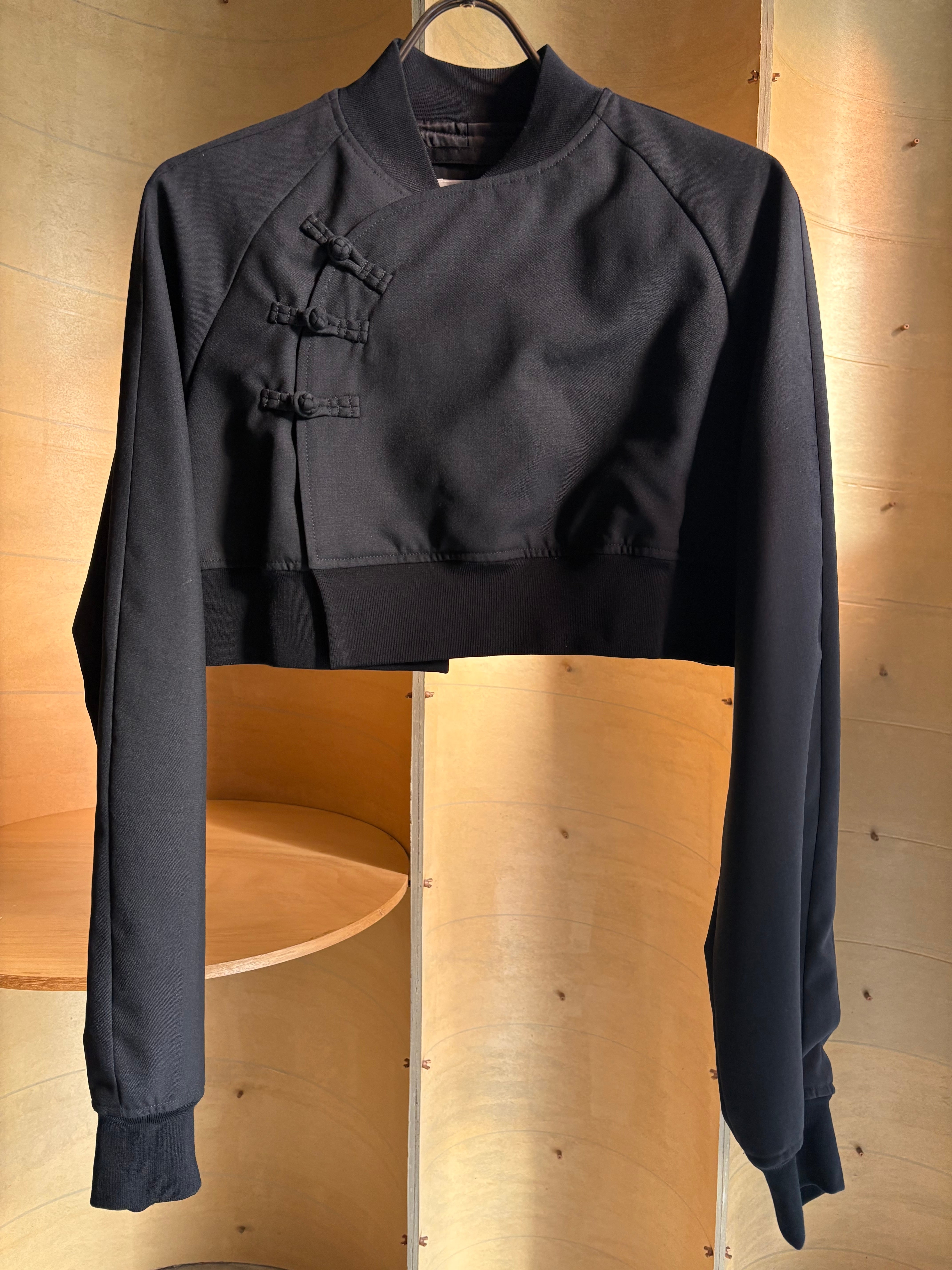 noir kei ninomiya | SIX6